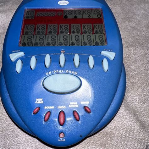 Radica 2004 Big Screen Solitaire Handheld Electronic Travel Game Tested