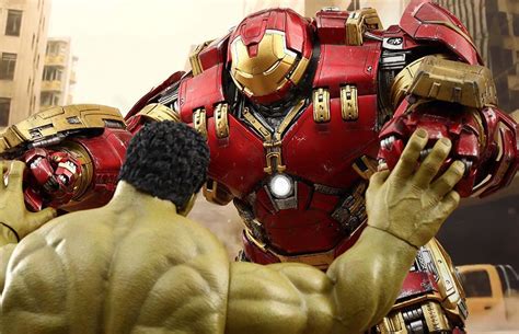 Hot Toys Iron Man Hulkbuster The Awesomer