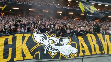 Aik ett steg närmre guldet efter heta derbyt. "Dom är rädda för AIK" (AIK-Djurgården 2-0) - YouTube