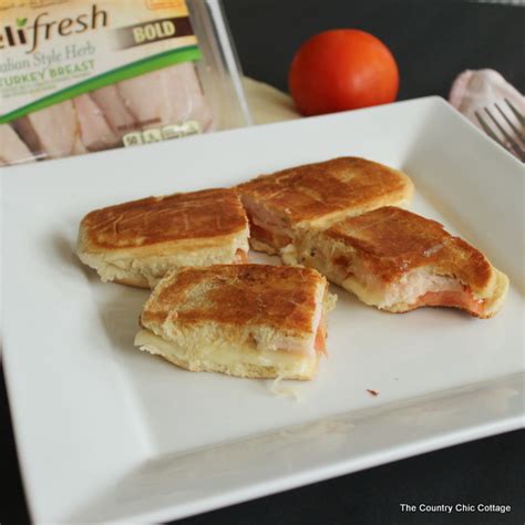 Butter the outsides of the 8 slices of bread. Italian Melt (use up hot dog buns!) #DeliFreshBOLD - The ...