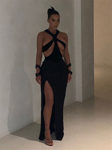 Kim Kardashian Luce Su Vestido Más Sexy ¡no Te Imaginas Su Look Photo 1