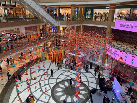 Popular Shopping Malls In Singapore You Must Visit