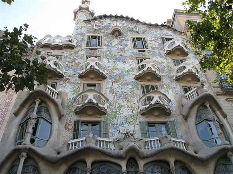 10 Must See Gaudí Buildings In Barcelona Updated 2020 With Images