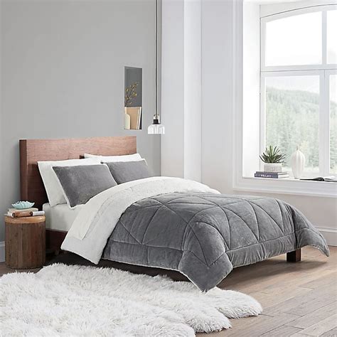 Ugg® Avery 3 Piece Reversible Fullqueen Comforter Set In Seal Grey