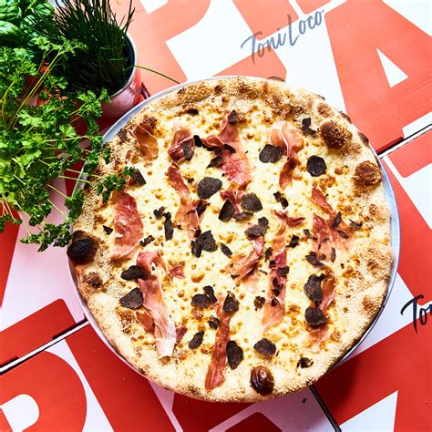 Toni Loco Combineert Italiaanse En New York Style Pizza Amsterdam