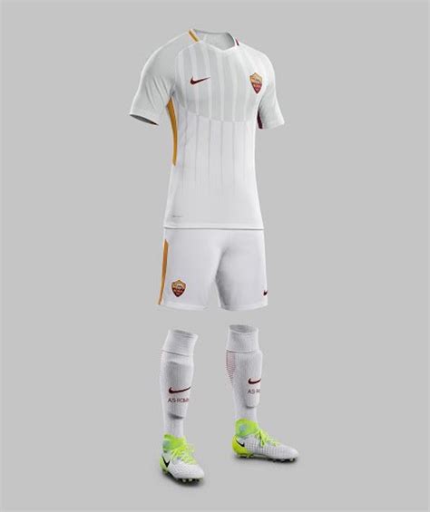 Este ajuste no afectará a ninguno de sus procesos de compra. El uniforme de visitante de la Roma es una obra de arte ...