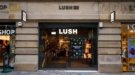 Lush Open Their First Naked Shop In The Uk Fuzzable