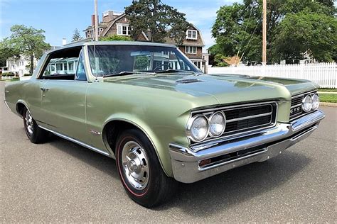 1964 Pontiac Gto The Muscle Car That Started The Entire Craze