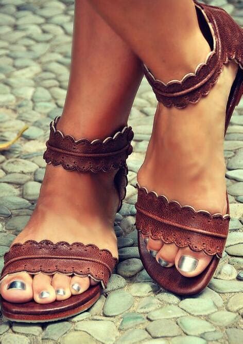 Summer Fashion Retro Brown Leather Women Open Toe Sandals Fretwork