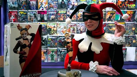 Unboxed Dc Comics Bombshells Harley Quinn Statue Youtube