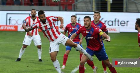 Rks raków częstochowa to klub o bogatej, budowanej od 1921 roku, sportowej tradycji. Raków Częstochowa wraca do domu z remisem. Cracovia ...