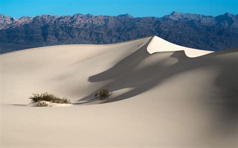 Desert Landscape Simple Wallpapers Hd Desktop And Mobile Backgrounds