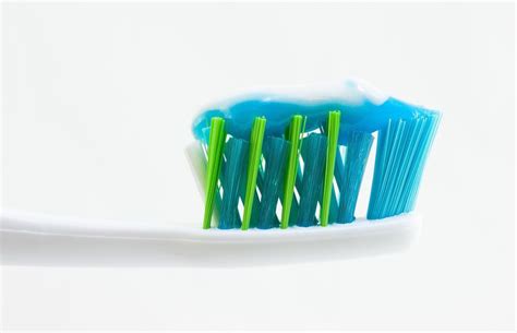The Ultimate Guide To Choosing The Best Toothpaste For Gingivitis