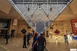 Le Carrousel du Louvre : le centre commercial sous la pyramide du ...
