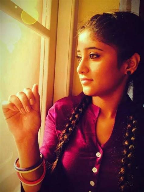 Shivangi Joshi In Cute Look Veethi