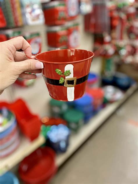 These Dollar Tree Christmas Decorations Are The Cutest