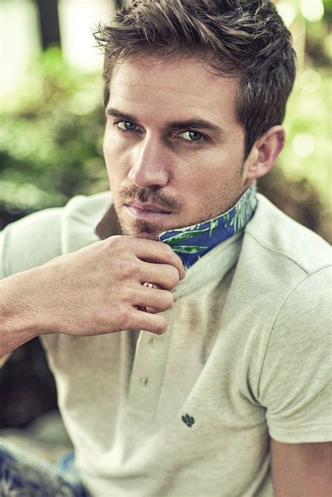 Andy cooper is a nottingham graduate (1991), obtaining his ph.d there in 1994 for the study of organometallic reaction mechanisms at low temperatures and high pressures with prof. Andrew Cooper for Olzen Summer 2016 | CoverMen Mag