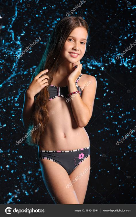 Hermosa Adolescente Desnuda Retrato Una Hermosa Ni A Con Free Nude Porn Photos