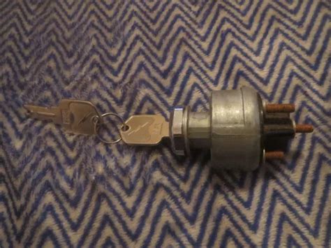 NOS STARTER IGNITION Switch Assembly 12 Volt 4 Terminal Thread On Style