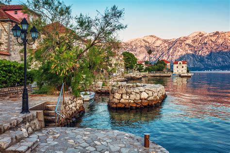 Montenegro acepta la entrada de viajeros actualmente. La Guía Montenegro / Me divierto y aprendo 3er grado / Crna gora je mediteranska zemlja u ...