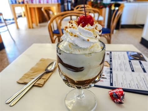 hot fudge sundae at ghirardelli chocolate and ice cream shop… flickr