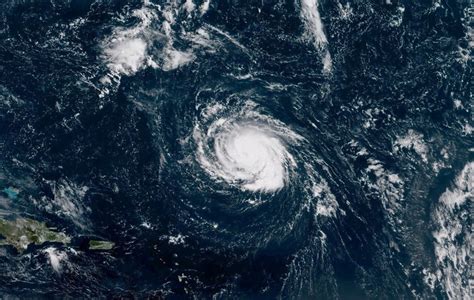 Ngeri Begini Penampakan Badai Florence Dari Satelit Nasa