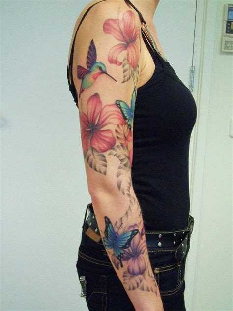 Full sleeves hibiscus flower tattoo. Blumen Bedeutung Hibiskus