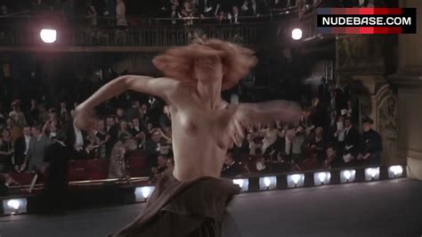 Vanessa Redgrave Bare Boobs On Stage Isadora Nudebase Com