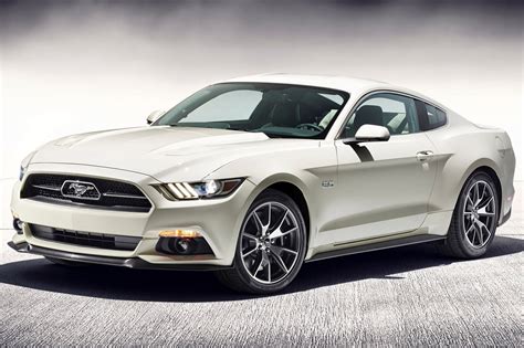 2015 Ford Mustang Vins Configurations Msrp And Specs Autodetective