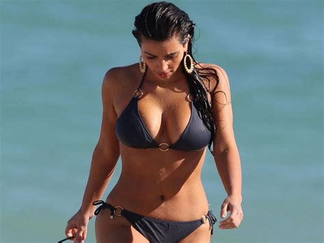 Fondos De Pantalla Mujer Modelo Bikini Trajes De Baño Ropa Supermodelo Kim Kardashian