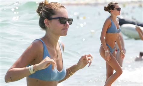 Free Thylane Blondeau Shows Off Her Incredible Physique While Enjoying The Sun In St Tropez