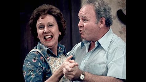 Jean Stapleton Tv S Edith Bunker Dies At 90