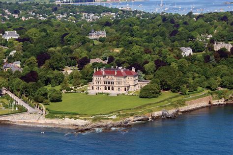 The Breakers Mansion In Newport Rhode Island Usa 1893 Newport