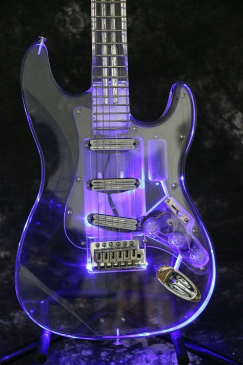 Starshine Sr Mst 203 St Full Acrylic Led Light Electric Guitar Crystal