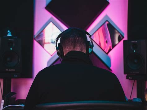 Why Do Musicians Wear Headphones On Stage Descriptive Audio