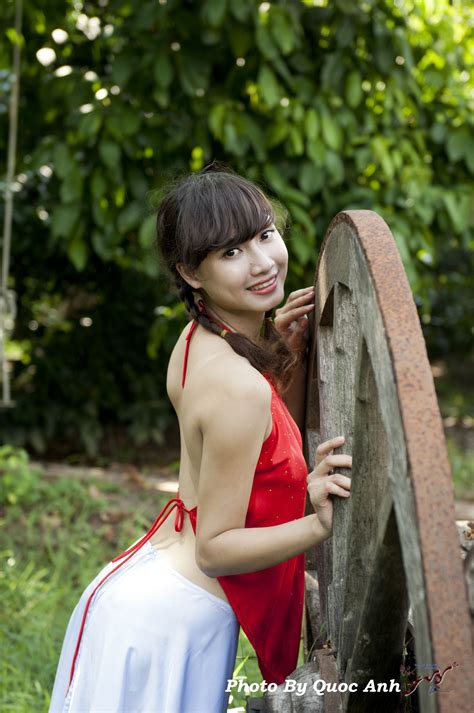 Áo Yếm Đào Vietnamese woman Asian beauty Beautiful women