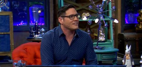 Francisco saavedra fue uno de los invitados a la noche es nuestra, donde habló sobre su trabajo en el programa lugares que hablan. Pancho Saavedra reveló la razón de su enojo cuando se supo ...