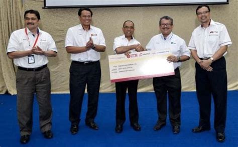 Effective on 1st july 2016, licensing services issued by the johor port authority can be applied via online application, namely UTM Endowment Fund receives RM1 million | UTM NewsHub