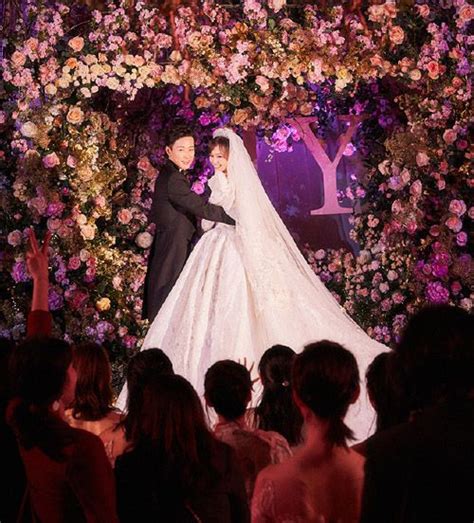 Click on 'cc' to see the subtitles. Updated Tiffany Tang and Luo Jin's Dreamy Wedding Photos ...