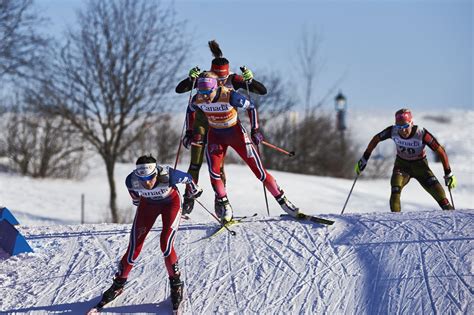 Heidi Weng (NOR), Therese Johaug (NOR), Stefanie Böhler ...