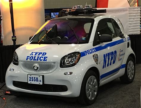 smart fortwo police vehicles rescue vehicles emergency vehicles military vehicles radios