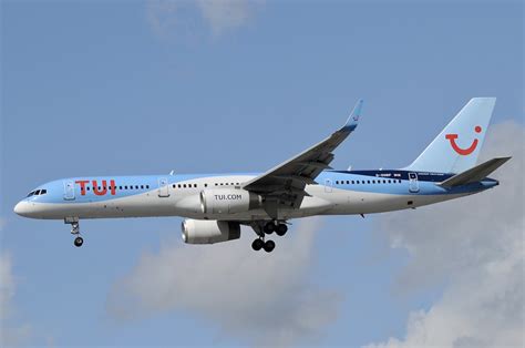 G Oobf G Oobf Tui Airways Uk Boeing 757 28a Manchester 08 Flickr