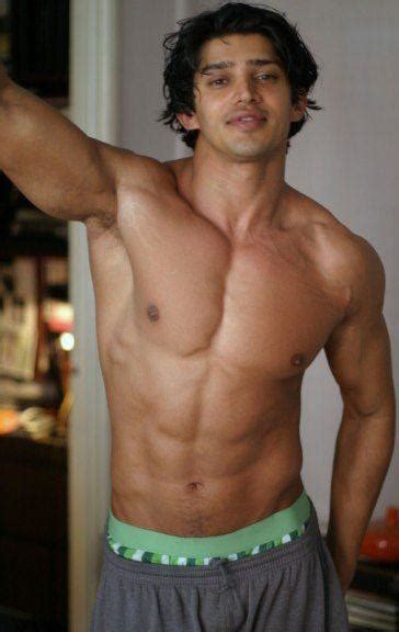 Hot Body Shirtless Indian Bollywood Model Actor Camron Sheedy