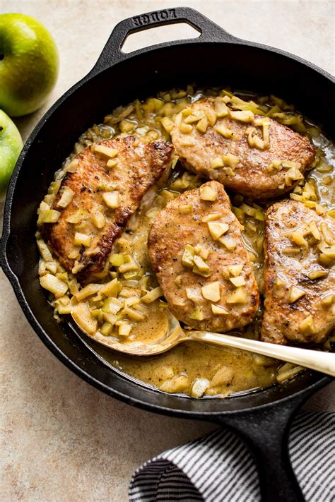 Best Pork Chop Recipe With Apples And Potatoes