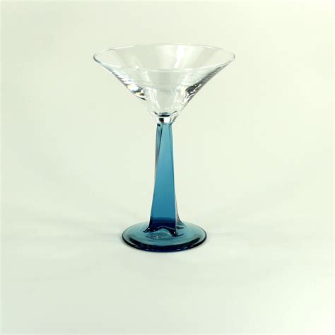 It is a perfect gin and tonic option and makes a superb martini. Bombay Sapphire Martini Glass, Blue Squared and Twisted ...