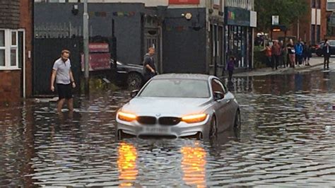 Heavy Rain Floods East Midlands Towns Shops And Streets Bbc News