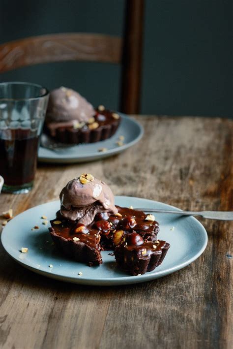 Valentines Day Chocolate Frangelico Hazelnut Tarts No Churn Hazelnut