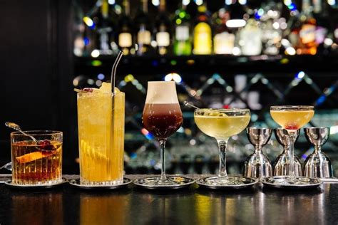20 Classic Cocktails To Order At Any Bar Restaurant Clicks