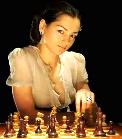 Pin By Zsófia Lázár On Fotográfia Chess Chess Queen Chess Master