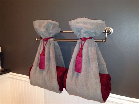 A Different Way To Hang Towels Using Curtain Tie Backs Home Spa